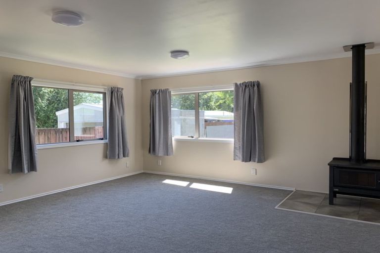 Photo of property in 6 Toi Grove, Turangi, 3334