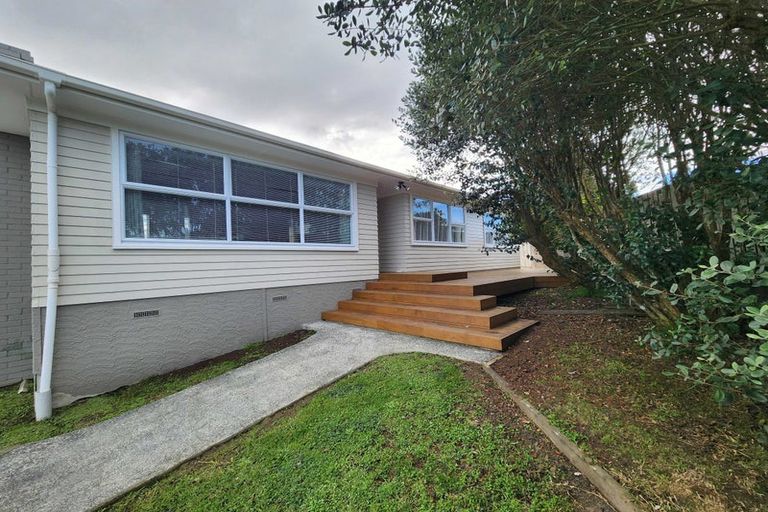 Photo of property in 11 Hamurana Place, Te Atatu Peninsula, Auckland, 0610