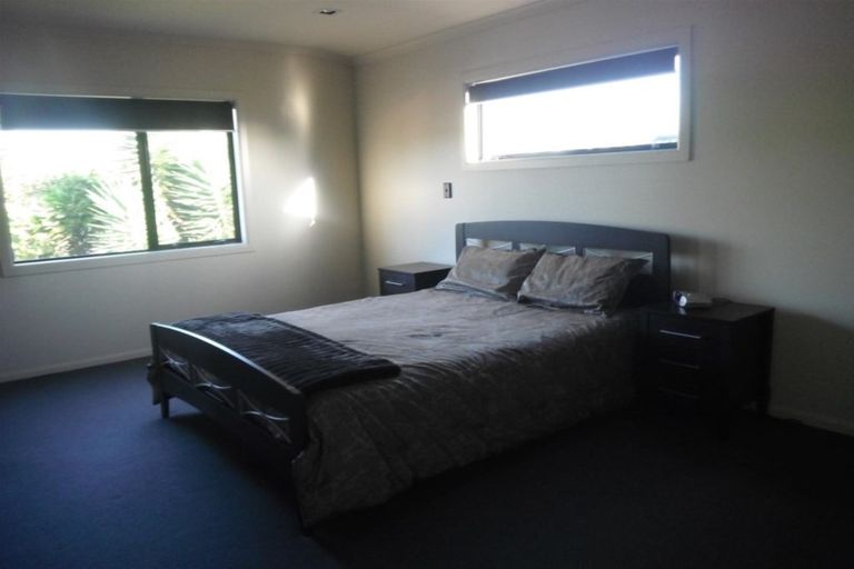 Photo of property in 2 Kawaroa Close, New Plymouth, 4310