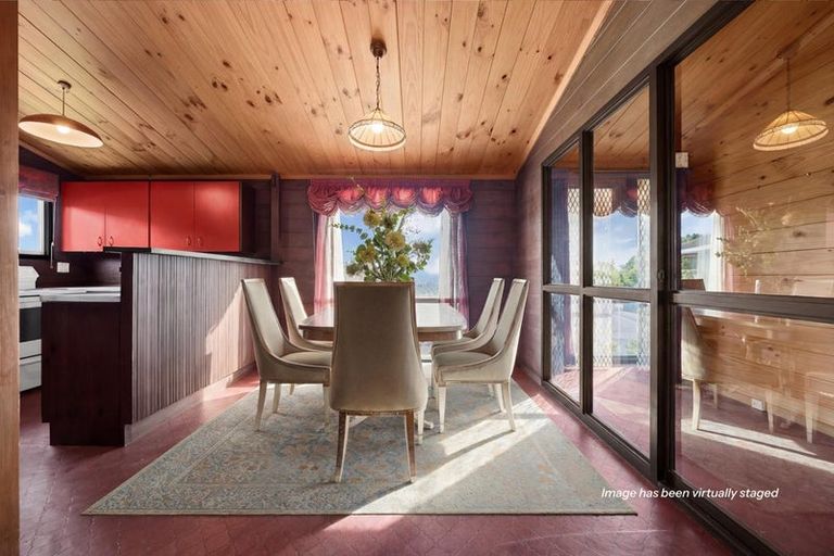 Photo of property in 2 Ensign Place, Hillcrest, Auckland, 0627