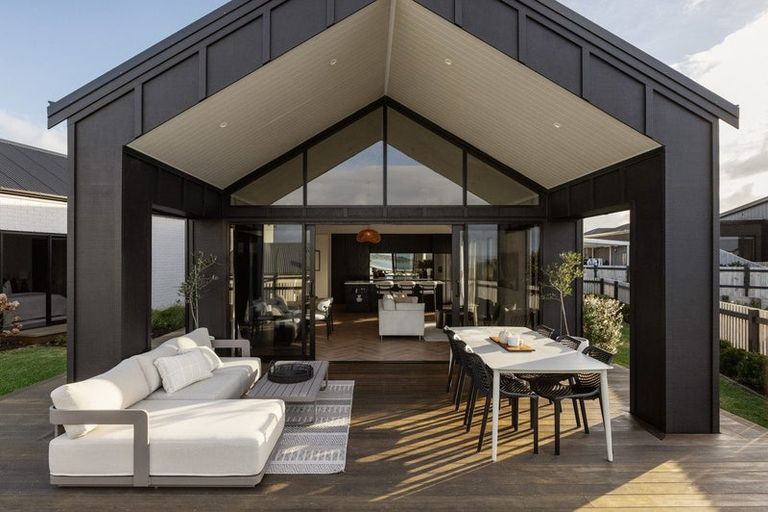 Photo of property in 1 Whitworth Lane, Omokoroa, 3114