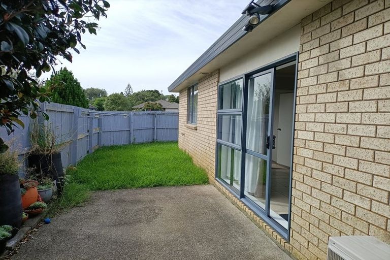 Photo of property in 32 Kayes Road, Pukekohe, 2120