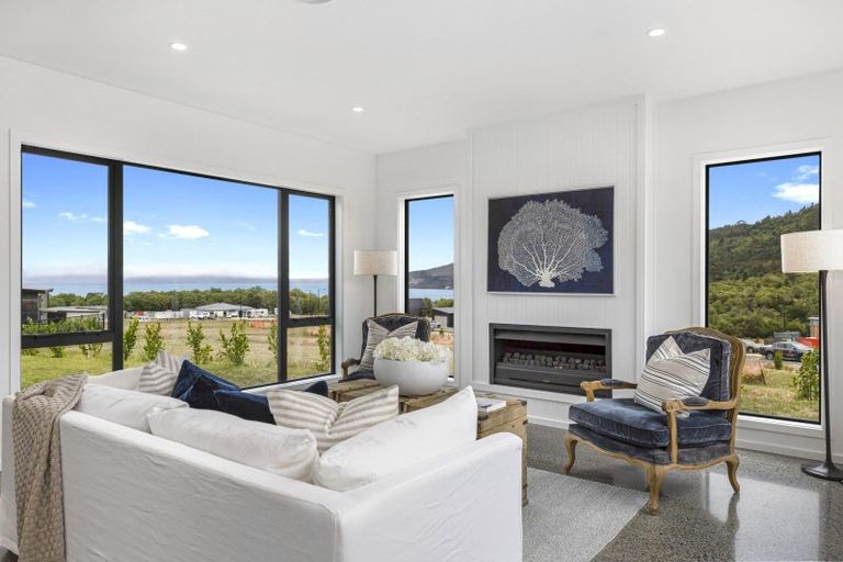 Photo of property in 47 Seven Oaks Drive, Kinloch, Taupo, 3377