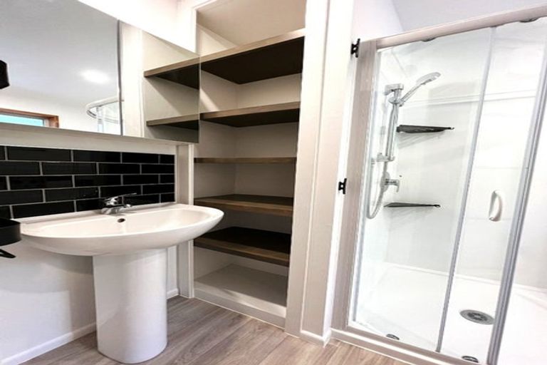 Photo of property in 1/516 Linwood Avenue, Woolston, Christchurch, 8062