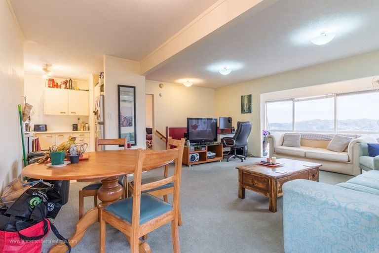 Photo of property in 5 Sunningdale Lane, Woodridge, Wellington, 6037