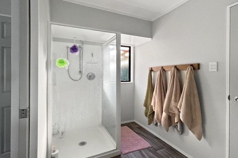 Photo of property in 8 Vera Heights, Maungakaramea, Whangarei, 0178