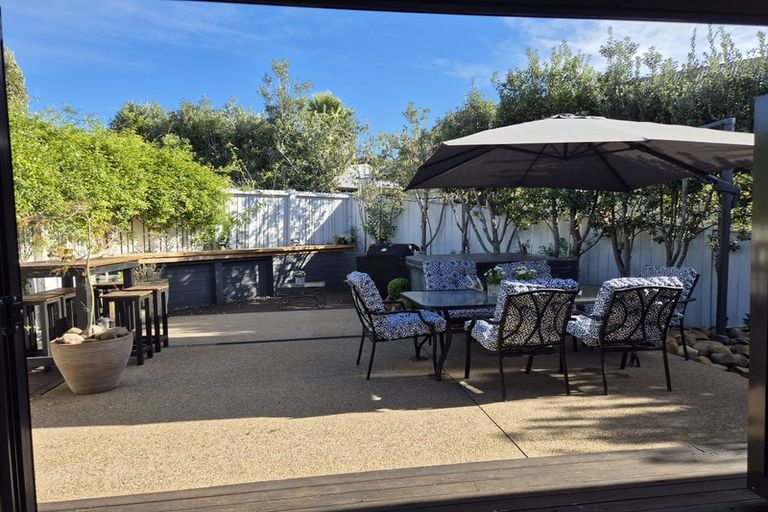 Photo of property in 14 Arthur Carwen Place, Pukekohe, 2120