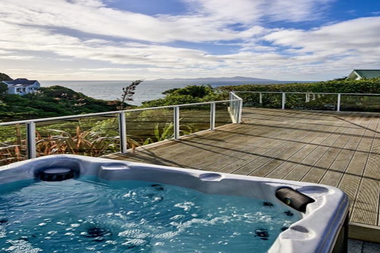 Photo of property in 6 Pa Road, Pukerua Bay, 5026