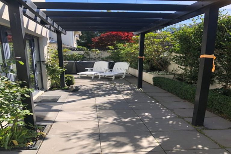 Photo of property in 2/21 Stoneyhurst Street, St Albans, Christchurch, 8014