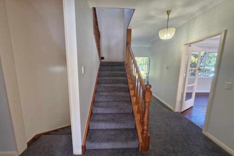 Photo of property in 13 Waikare Street, Karori, Wellington, 6012