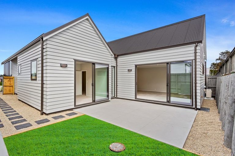 Photo of property in 121 Kopuru Road, Whenuapai, Auckland, 0618