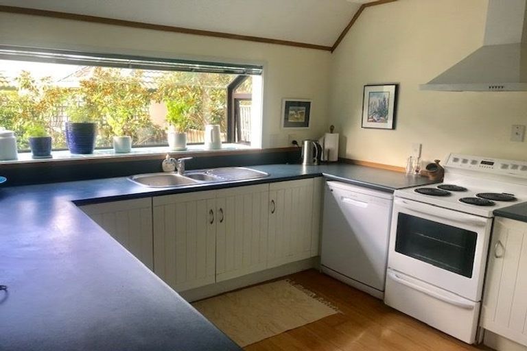 Photo of property in 2/7 Montrose Terrace, Mairangi Bay, Auckland, 0630