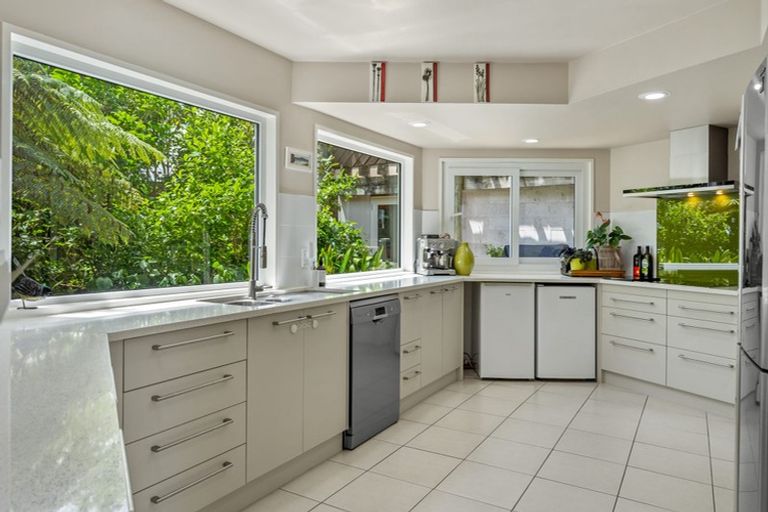 Photo of property in 19 Park Rise, Campbells Bay, Auckland, 0630
