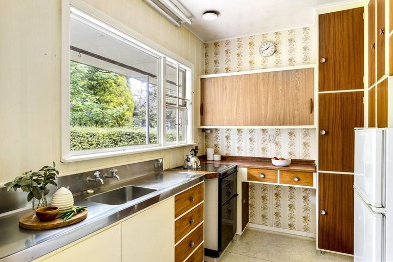 Photo of property in 12 Manuka Street, Stokes Valley, Lower Hutt, 5019