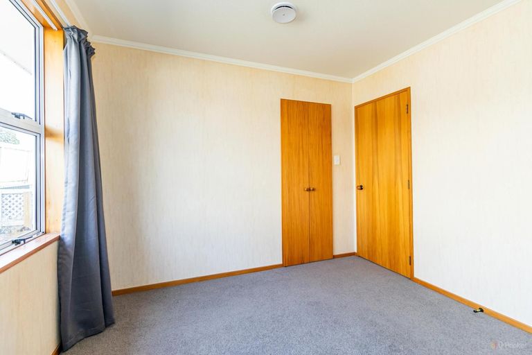 Photo of property in 19 Timaru Road, Waimate, 7924