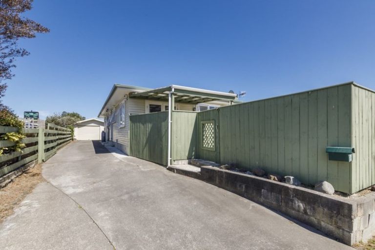 Photo of property in 6 Karamea Crescent, Kelvin Grove, Palmerston North, 4414