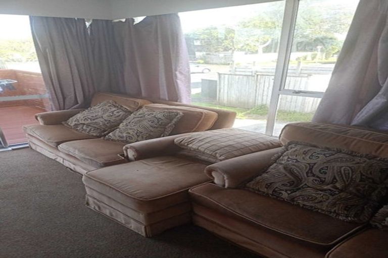 Photo of property in 1/3 Cromdale Avenue, Highland Park, Auckland, 2010