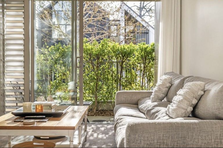 Photo of property in 11/2 Warrant Officer Lane, Hobsonville, Auckland, 0616