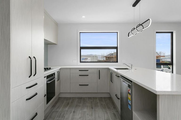 Photo of property in 37 Kopakopa Crescent, Wharewaka, Taupo, 3330