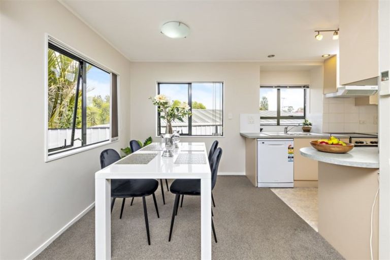 Photo of property in 3/14 Phoenix Place, Papatoetoe, Auckland, 2025