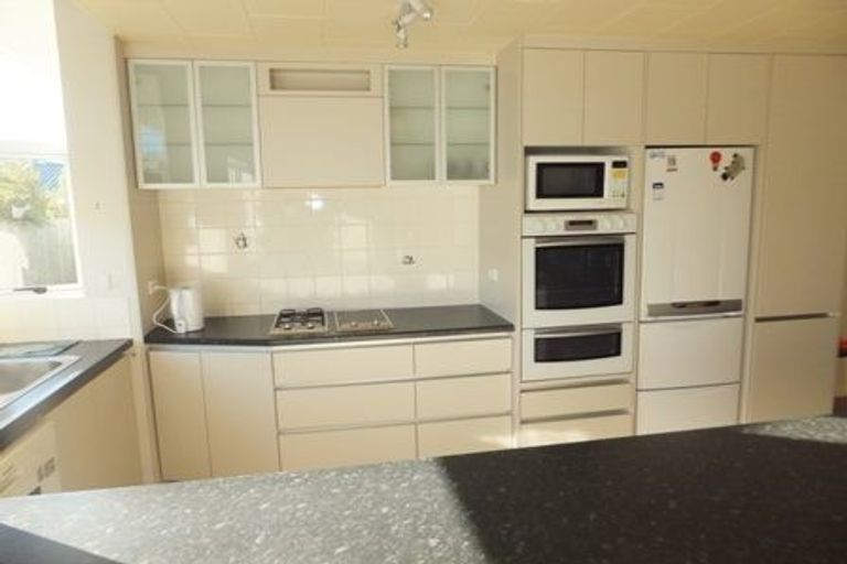 Photo of property in 4/586 Barbadoes Street, Edgeware, Christchurch, 8013