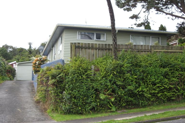 Photo of property in 6 Kendal Place, Merrilands, New Plymouth, 4312