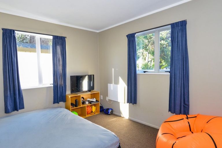 Photo of property in 805b Hastings Street North, Hastings, 4122