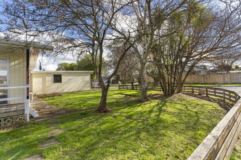 Photo of property in 1 Haast Place, Awapuni, Palmerston North, 4412