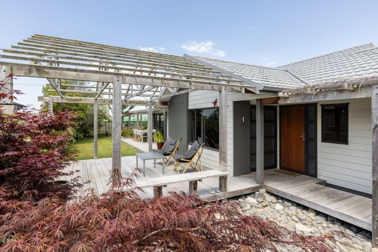 Photo of property in 15 Mcnaughton Place, Onekawa, Napier, 4110