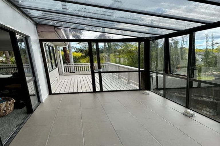 Photo of property in 1/22 Roseberry Avenue, Birkenhead, Auckland, 0626