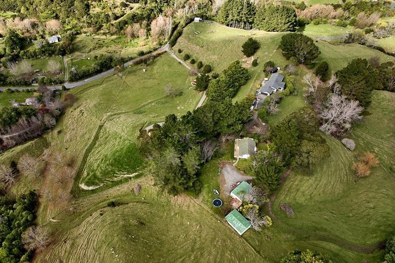 Photo of property in 1142 Moonshine Road, Judgeford, Porirua, 5381