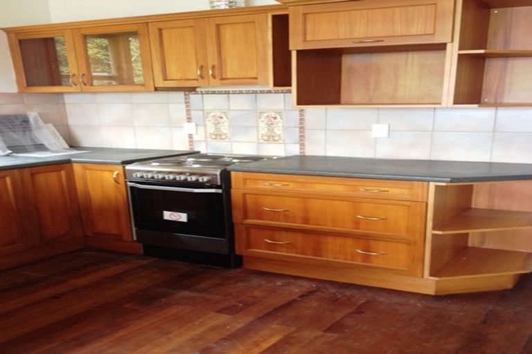 Photo of property in 37 Milne Terrace, Island Bay, Wellington, 6023