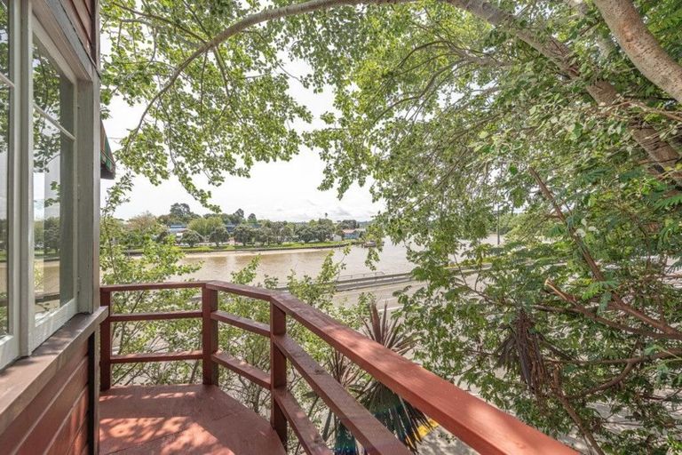 Photo of property in 54 Anzac Parade, Durie Hill, Whanganui, 4500