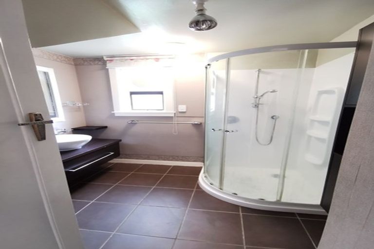 Photo of property in 67 Memorial Avenue, Ilam, Christchurch, 8053