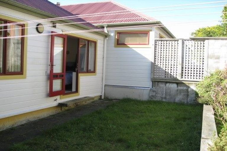 Photo of property in 2/46 Childers Terrace, Kilbirnie, Wellington, 6022