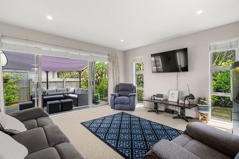 Photo of property in 21 Fairwater Road, Warkworth, 0910