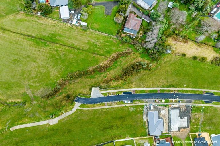 Photo of property in 15 Kanono Way, Helensville, 0800