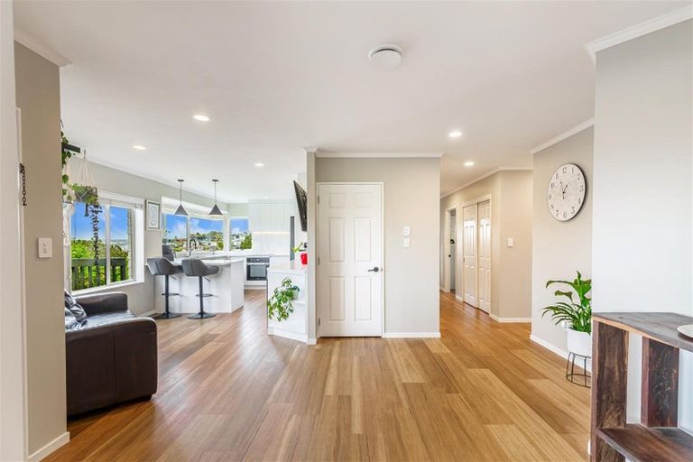 Photo of property in 3 Ascot Way, Orewa, 0931