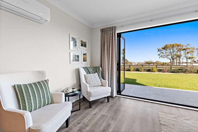 Photo of property in 3 George Street, Bulls, 4818