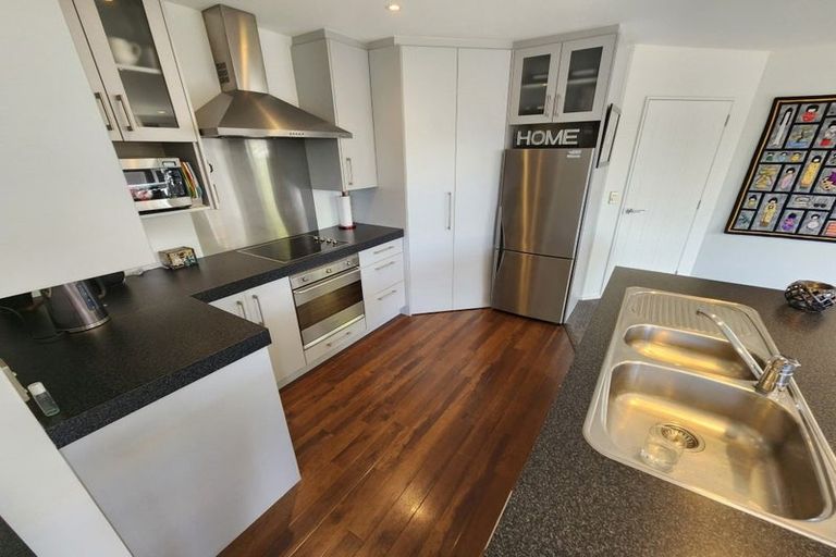 Photo of property in 26 Pohutukawa Crescent, Parklands, Christchurch, 8083