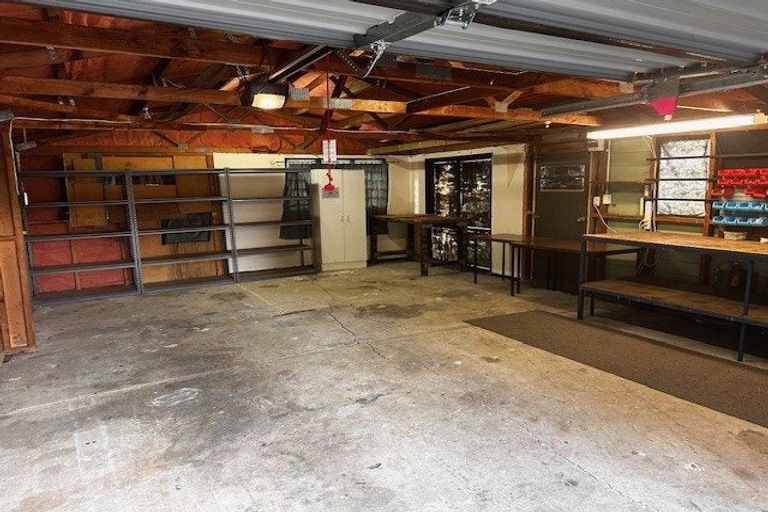 Photo of property in 58 Mcgregors Road, Bromley, Christchurch, 8062