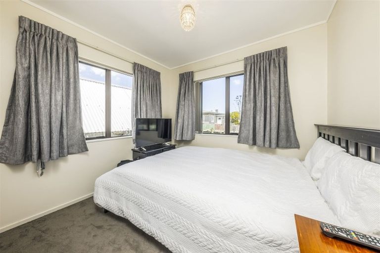Photo of property in 82 Station Road, Papatoetoe, Auckland, 2025