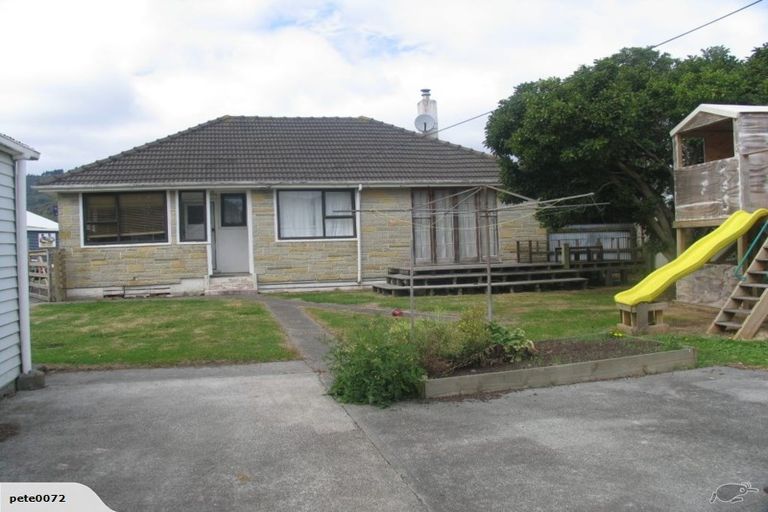 Photo of property in 1 Sladden Street, Naenae, Lower Hutt, 5011