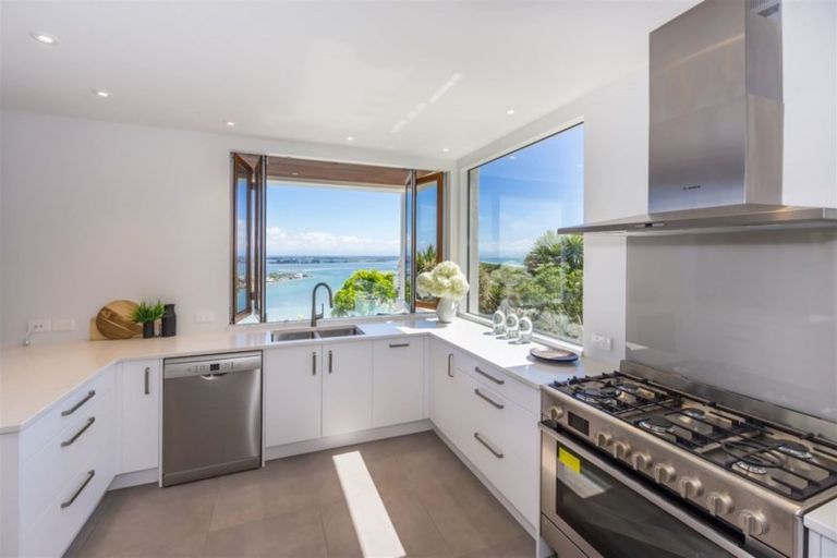 Photo of property in 46 Tuawera Terrace, Clifton, Christchurch, 8081