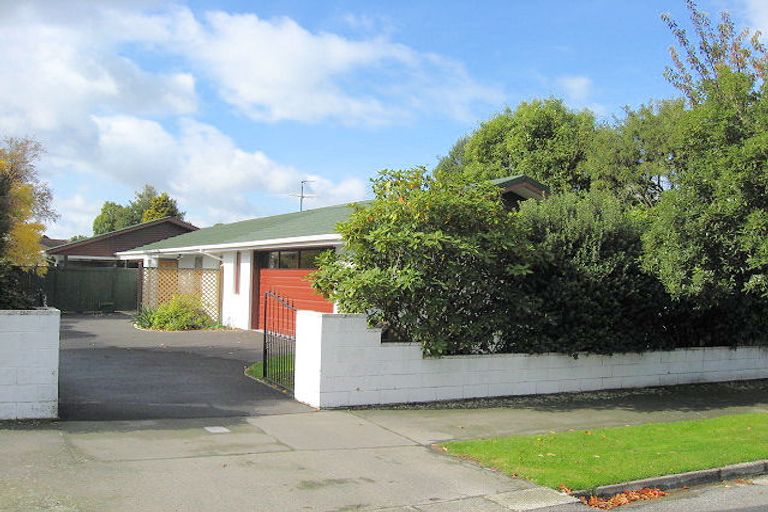 Photo of property in 264 Waimairi Road, Ilam, Christchurch, 8041