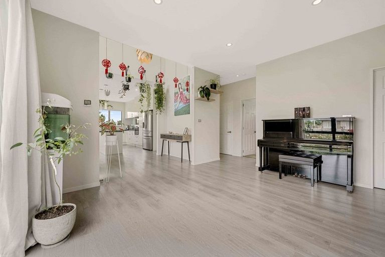 Photo of property in 67 Okawa Avenue, Papakura, 2110