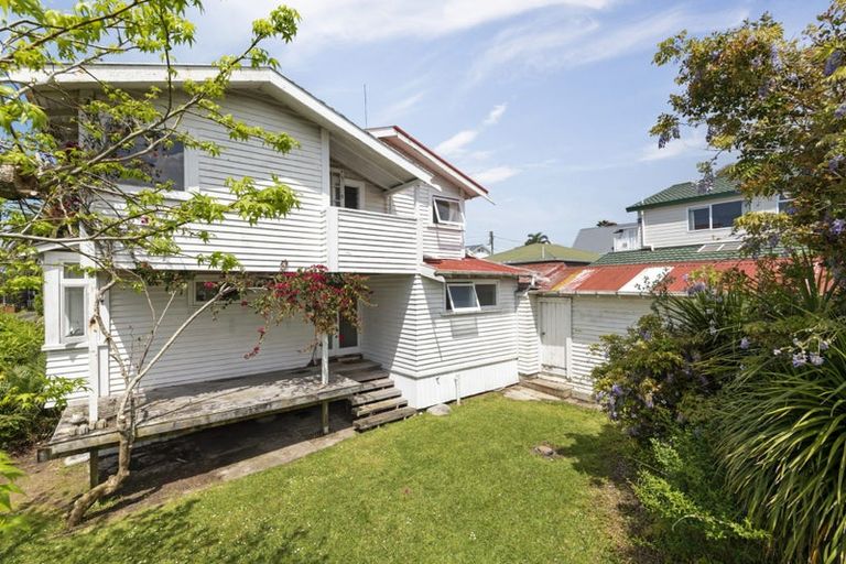 Photo of property in 1 Bayview Road, Hauraki, Auckland, 0622