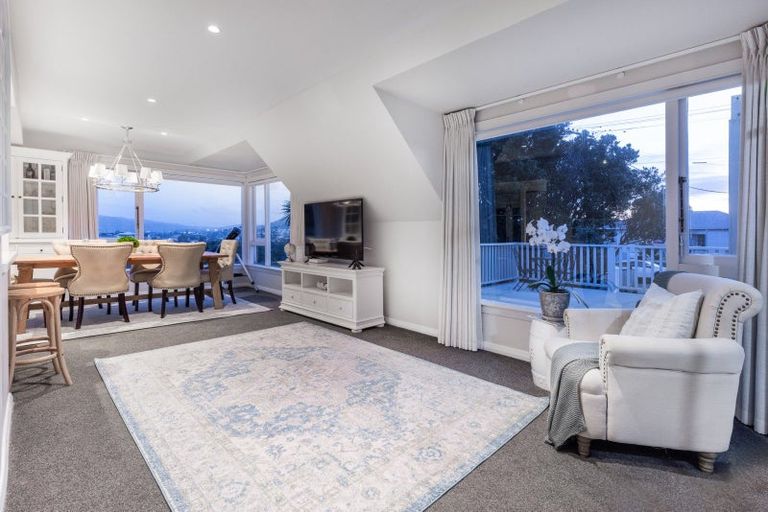 Photo of property in 38 Whanake Street, Titahi Bay, Porirua, 5022