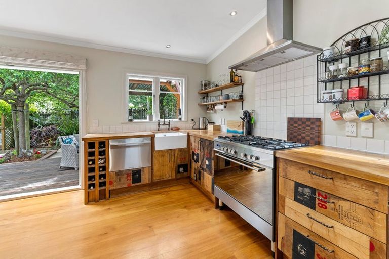 Photo of property in 275 Rutherford Street, Nelson South, Nelson, 7010