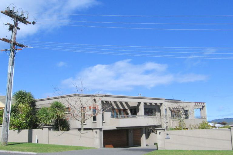 Photo of property in 81 Rokino Road, Hilltop, Taupo, 3330